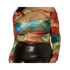 NWT: Plus Snakeskin Print Cut Out Off Shoulder Top